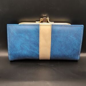 Vintage Blue Kisslock Wallet